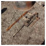 Black Smith Pole Vise - Vintage