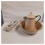 Almond Green 13.5"  wash basin and 10.5" Kettle/Coffee Pot Enamel Ware Set