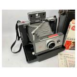 Vintage Polaroid Automatic 101 Land Camera with Carrying Case