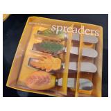 Assorted Leaf Plates/Spreaders