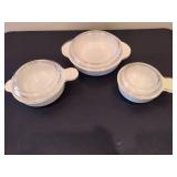 Six Piece Pyrex Microwave Dishes w/Lids