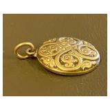 Sterling Silver 925 Pendant with Scroll Design