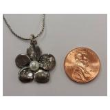 Sterling Silver Flower Pendant Necklace with Pearl
