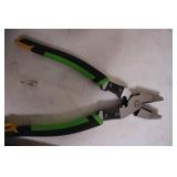 Set of 2 Husky Hand Tools: Groove Joint Pliers and Wire Cutters