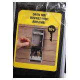 Master Lock Wall-Mount Key Box with Combination Lock