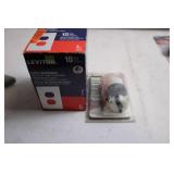 Leviton Plus+ Nylon Wallplates 10-Pack with Pass & Seymour Device