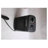 Pelonis Small Electric Fan Heater with Adjustable Thermostat