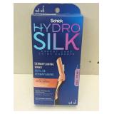 Schick Hydro Silk Dermaplaning Wand - 1 Dermaplaning Tool & 6 Refill Blades