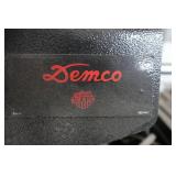 Demco 5th Wheel Hitch for Flatbed Truck