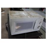 Kenmore Mini Fridge, Sunbeam Microwave, Mugs and Glasses