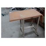 Metalstand Hi-Lo Rolling Workstation