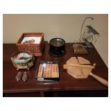 Unique Decor & Game Collection