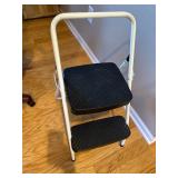 Compact Folding Step Ladder