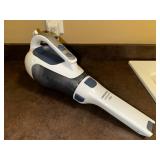 Black & Decker Dustbuster 15.6V