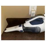Black & Decker Dustbuster 15.6V