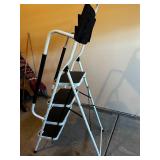 Four-Step Safety Ladder