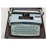 Vintage Typewriter and case Smith-Corona