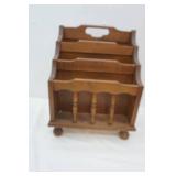 Vintage Magazine Rack 18"x14"x11"