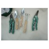 Gardening tote & tools (new in box)