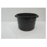 Enamel Pot (Rusty) 13.75" diameter