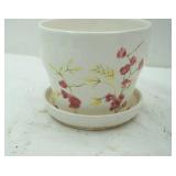 flower planter 5.5" tall by 6" diameter