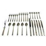 27-Piece Regency by Lunt Sterling Silver Flatware (1,264 grams total weight, 744 grams without Knives & Carving Fork)