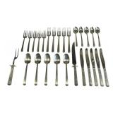 27-Piece Regency by Lunt Sterling Silver Flatware (1,264 grams total weight, 744 grams without Knives & Carving Fork)