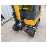 2024 AGT Enclosed Mini Excavator with Air Conditioning (QK18RXS-C)