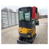 2024 AGT Enclosed Mini Excavator with Air Conditioning (QK18RXS-C)
