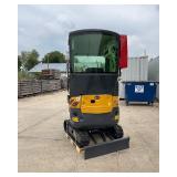 2024 Mini Excavator with Air Conditioning (QK18RXS-C)