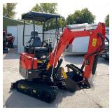 2024 AGT 1.5 Ton Mini Excavator w/Kubota Diesel (NT18K)
