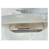 Vintage Hamilton Beach Deluxe Mixer & Bowls