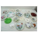 Collectible decorative plates