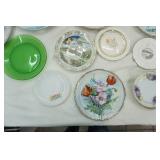 Collectible decorative plates