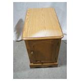 Side table/cabinet
