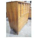 vintage dresser with mirror, Chest of Drawers
