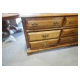 Young Hinkle brand chest of drawers ,dresser    with mirror, queen size bed frame