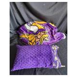 Vikings Blanket & Pillow Lot