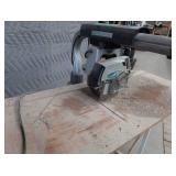 DEWALT 700 8" RADIAL ARM SAW & BLACK AND DECKER CIRCULAR/ SKILL SAW