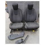 USED MAGNA INTERNATIONAL BUCKET SEATS