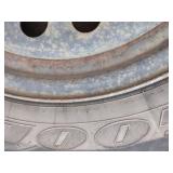 Wrangler tire P265 / 70R17 with rim