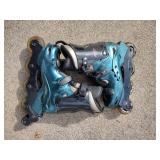 2 Ultra wheels roller blades with bags