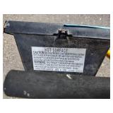 2 Halogen lights with bulbs