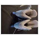 soften Ice skates with bag and skate guards