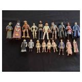 Vintage 90s Assorted Star Wars figures.