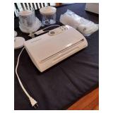 New Vacuum seal food saver V1095
