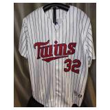 New MN Twins #32 MLB jersey Majestic size L