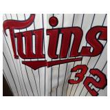 New MN Twins #32 MLB jersey Majestic size L
