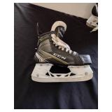 CCM classic hockey skates size 3 US
