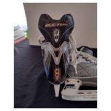 CCM vector 3.0 hockey skates youth 11